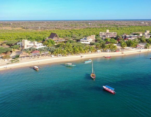 10 Days Honeymoon Holiday Safari
